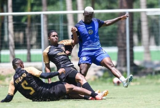 São José teve confusão interrompendo jogo-treino 12