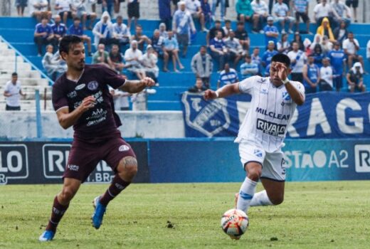 Taubaté perdeu para a líder e continua sem vitória 1