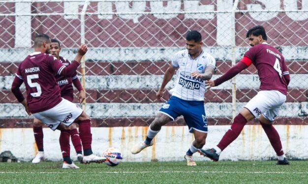 Taubaté leva virada e amarga primeira derrota 1