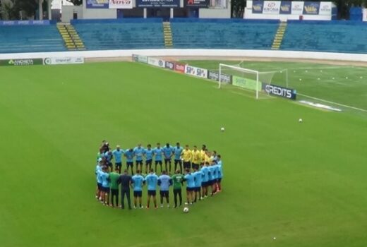 São José recebe o líder e quer carimbar vaga 10