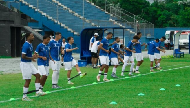 Jacareí defende posição jogando diante da torcida 1