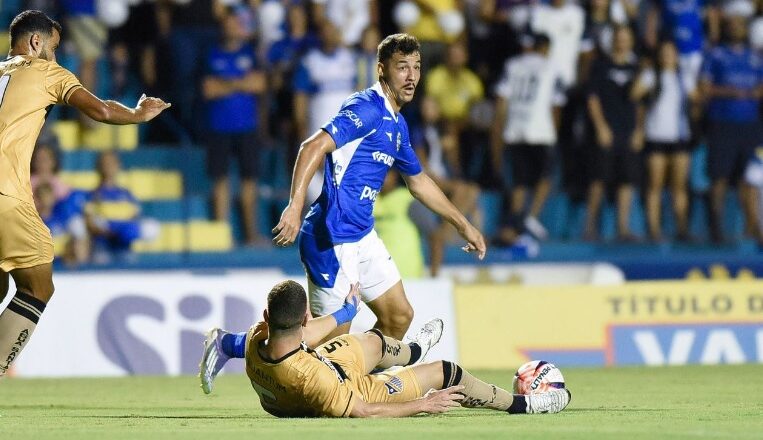 São José vence mais uma na volta ao Martins Pereira 1