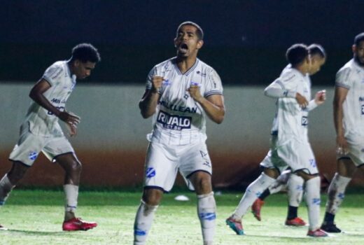Taubaté agora joga pela primeira vitória em casa 7