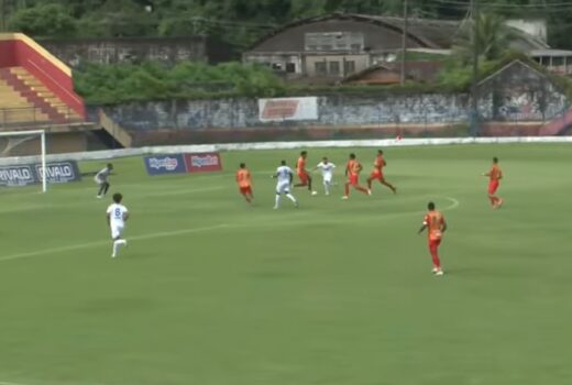 Jacareí vence o Jabaquara em Santos 11