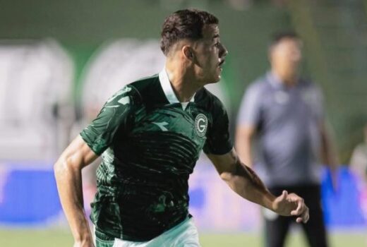 São José anuncia chegada de meia do Goiás 7