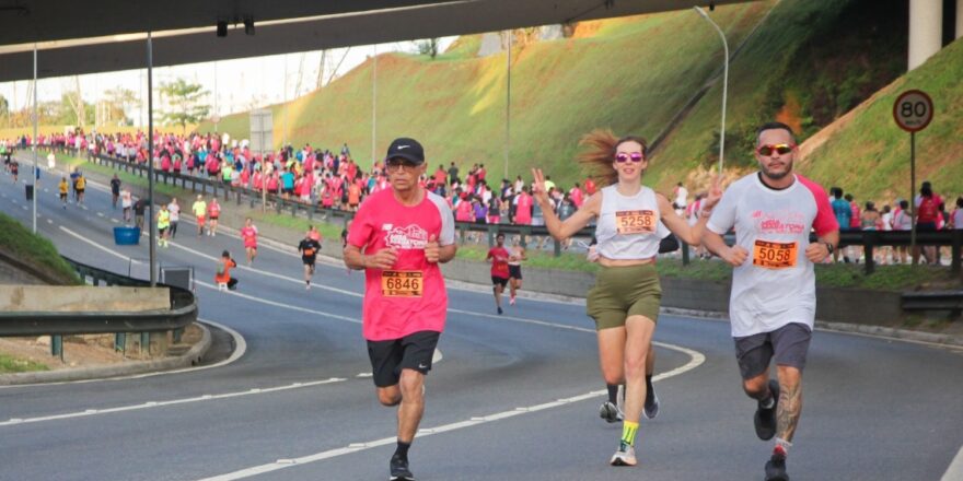 Circuito de corridas apresenta calendário do ano 1