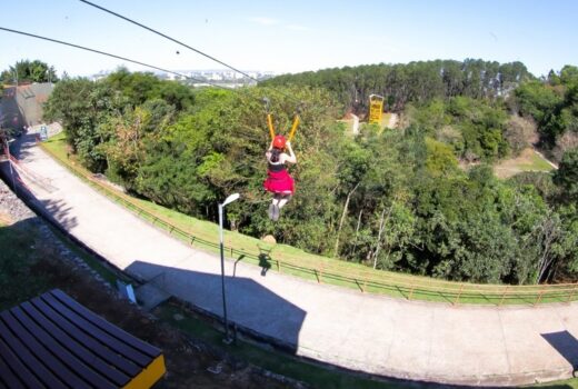 Esporte radical é atração em passeio guiado 6