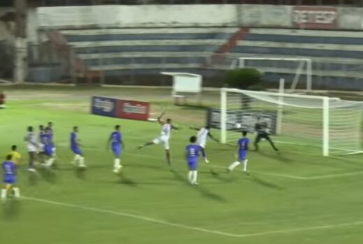 Jacareí estreou com derrota longe de casa 13