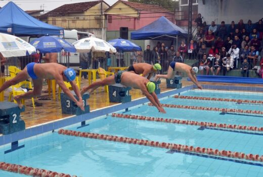 Natação do Intercentros tem festa de premiação 6