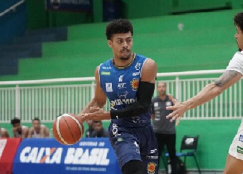 São José Basketball reage e vence no Paraná 6