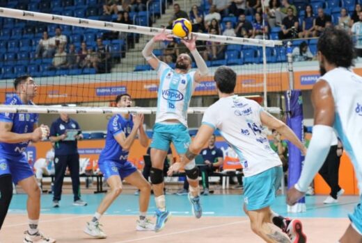 Vôlei São José vence jogo crucial e segue lutando 6