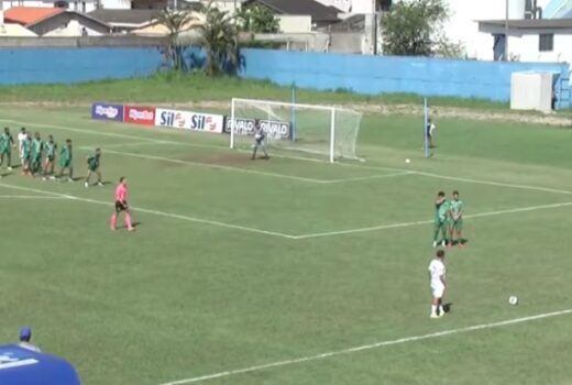 Jacareí fica no empate com o líder do campeonato 5