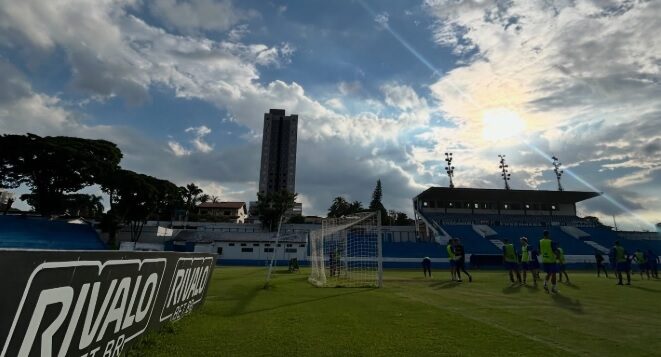 Taubaté joga por despedida honrosa 8
