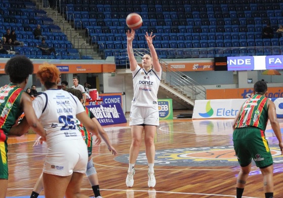 Basquete feminino perde em noite de reestreia 3 Basquete feminino perde em noite de reestreia 2