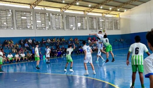 Escola domina handebol da rede de ensino joseense 17