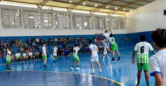 Escola domina handebol da rede de ensino joseense 6