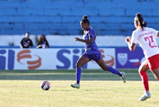 Futebol feminino da região joga pela Copa do Brasil 4