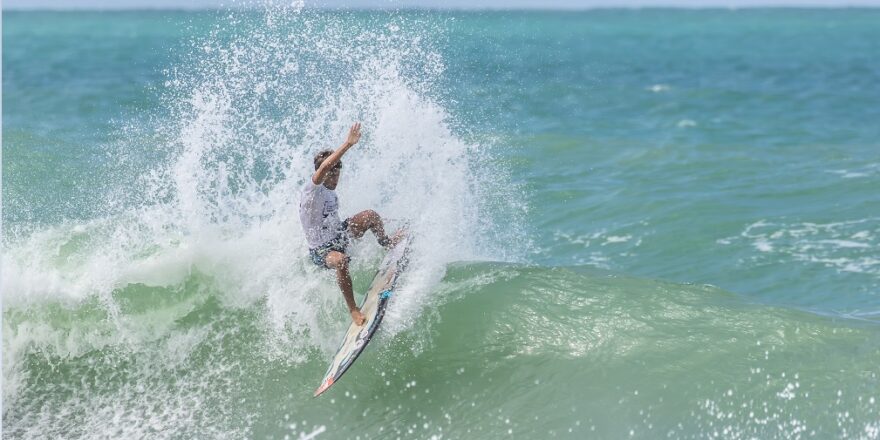 Litoral Norte destaca dupla no Surf Brasil 6