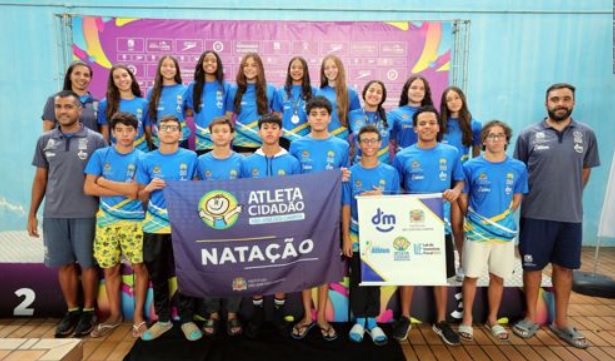Natação joseense traz medalhas de categorias de base 4