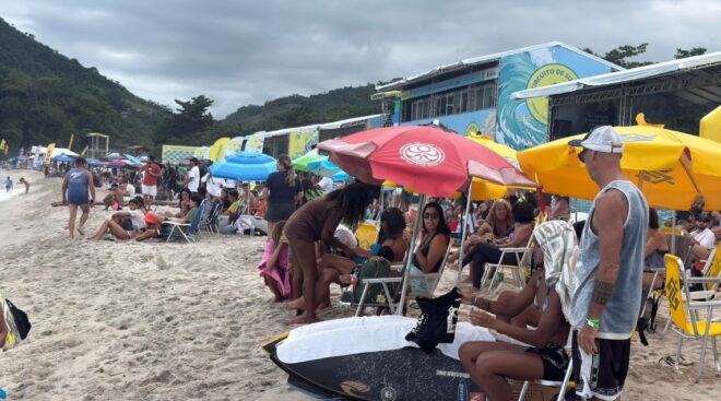 Ubatuba fechou etapa de circuito de surfe 2