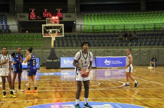 Basquete feminino vence confronto valendo posição 2