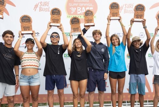 Surfistas de Ubatuba são campões em etapa sub-18 10