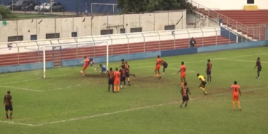 Manthiqueira goleia e vai decidir vaga 15
