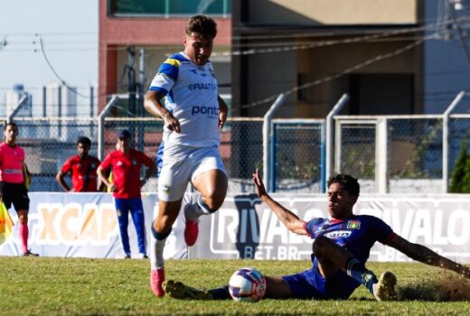 São José vence de virada ao estrear na Copa Paulista 10