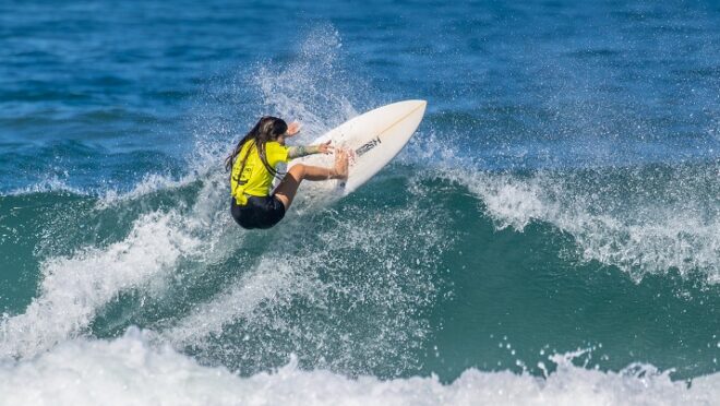 Ubatuba teve confrontos de gerações no surf 15