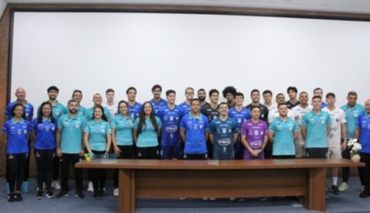 Vôlei São José se apresenta antes da estreia 20