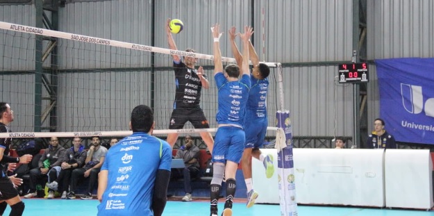 Vôlei São José fez jogo-treino e anunciou ingressos 8